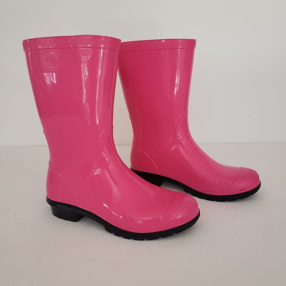 UGG Youth Sz 5 Waterproof Rain Boots Hot Pink with Wool Insole